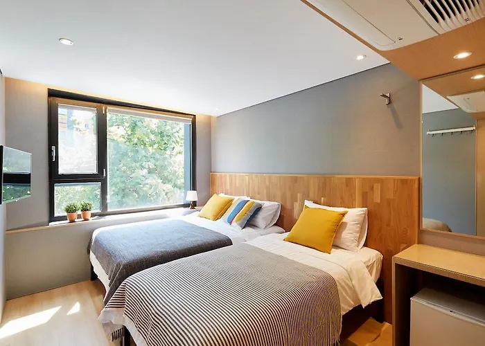 Hotel Cleo Hongdae 2*