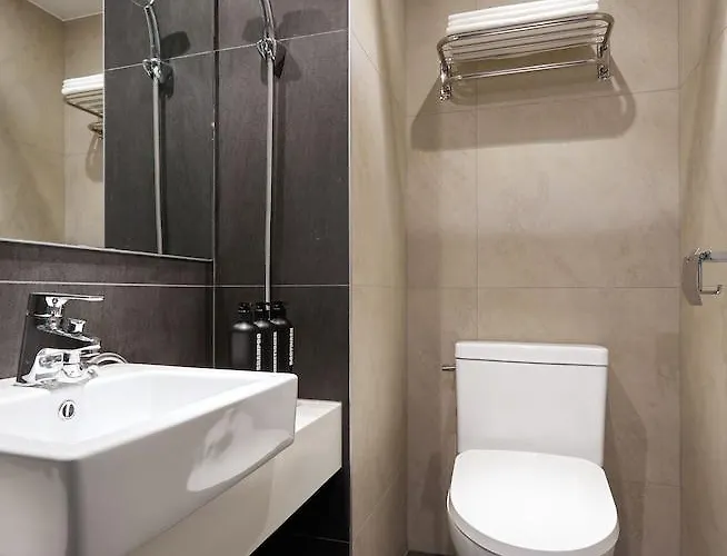 Hotel Cleo Hongdae 2*