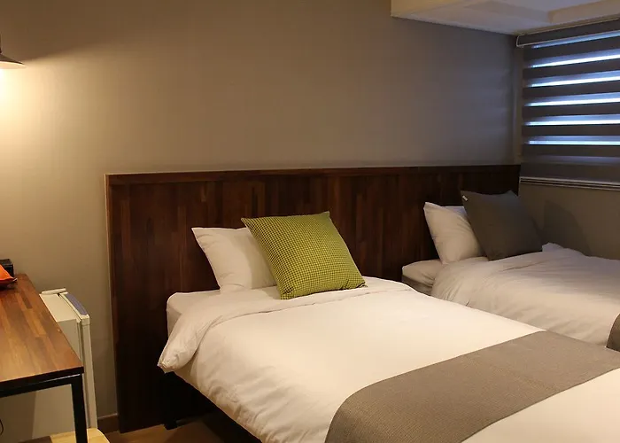 Hotel Cleo Hongdae 2*